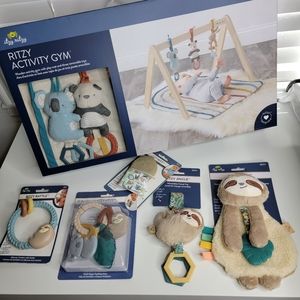 NWT Sloth Itzy Ritzy Activity Gym & Toy Bundle / Baby S